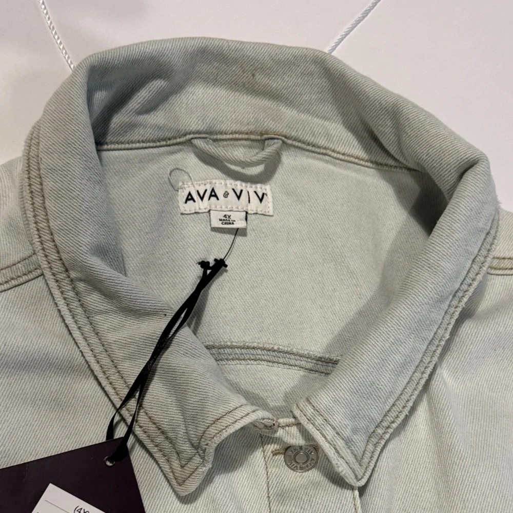 Light Blue Denim Jacket 4X - Picture 3 of 4